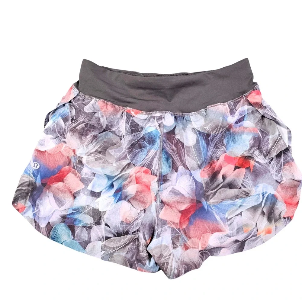 Lululemon Fast Free Reflective Shorts Size 4‎ Floral Petal Multi Color Running